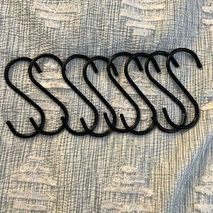 Set of Black S-Shaped Hooks